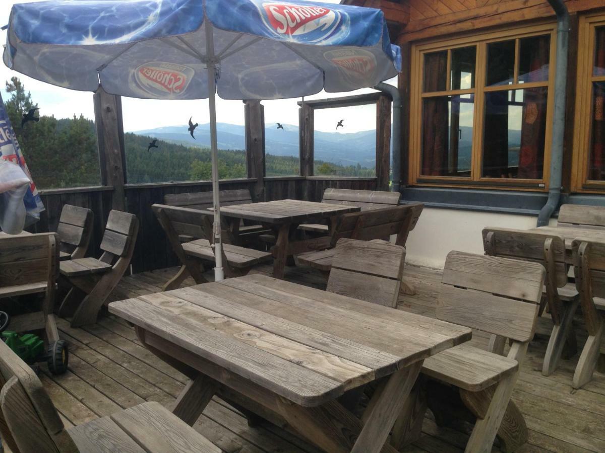 Alpengasthof Hoiswirt Modriach Екстер'єр фото